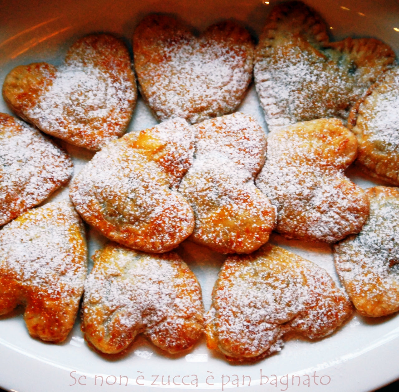 Cuori di pasta sfoglia con nutella